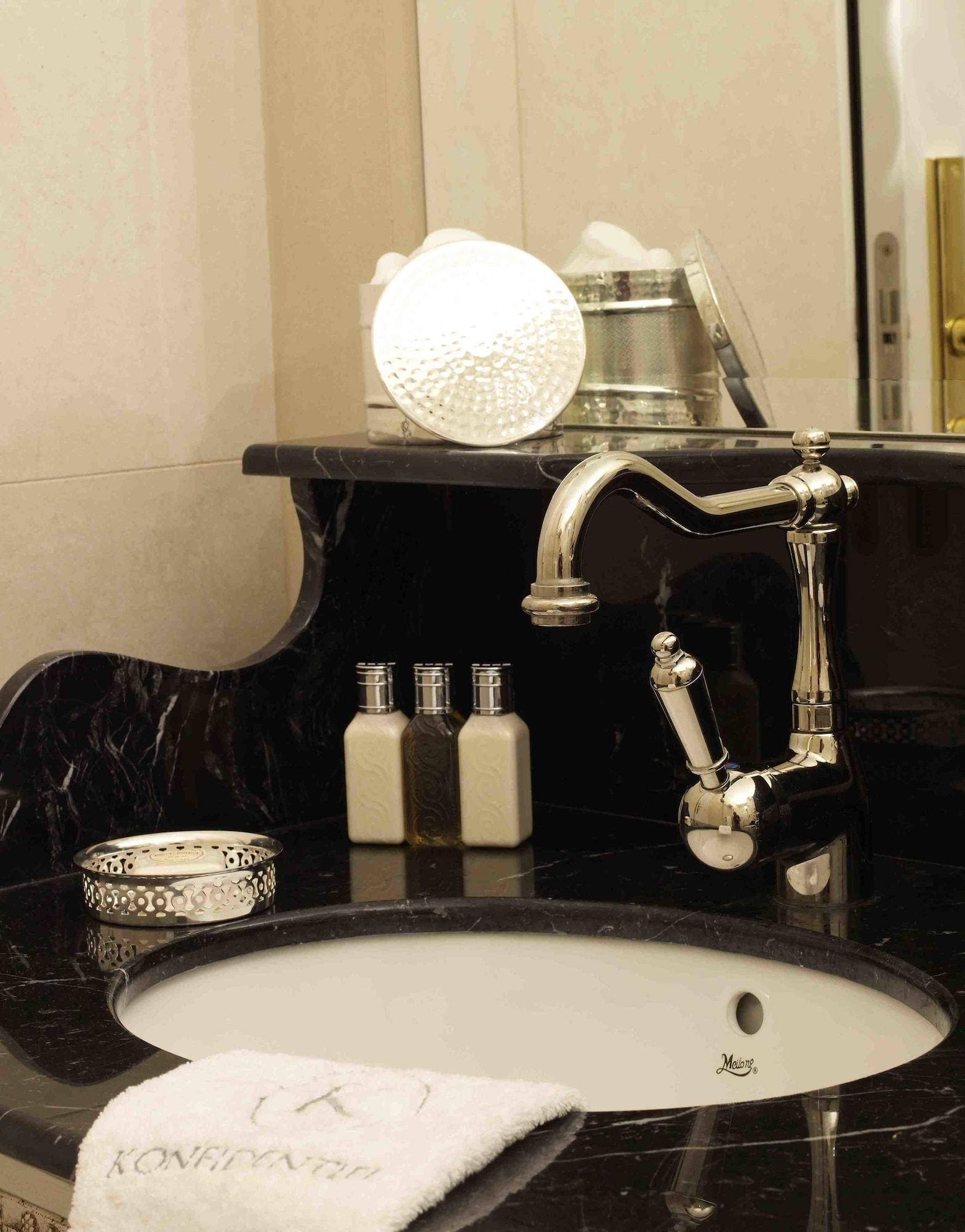 Boutique Hotel Konfidentiel Paris Zimmer foto